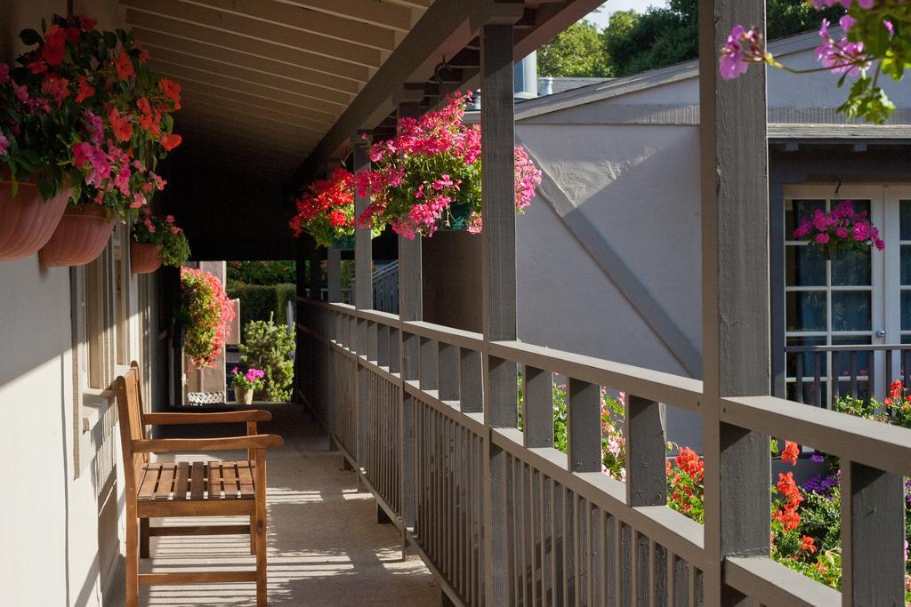 Carmel Country Inn Exterior photo